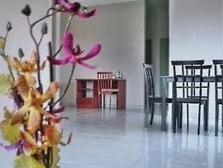 Globallon Hotel Apartment Malacca